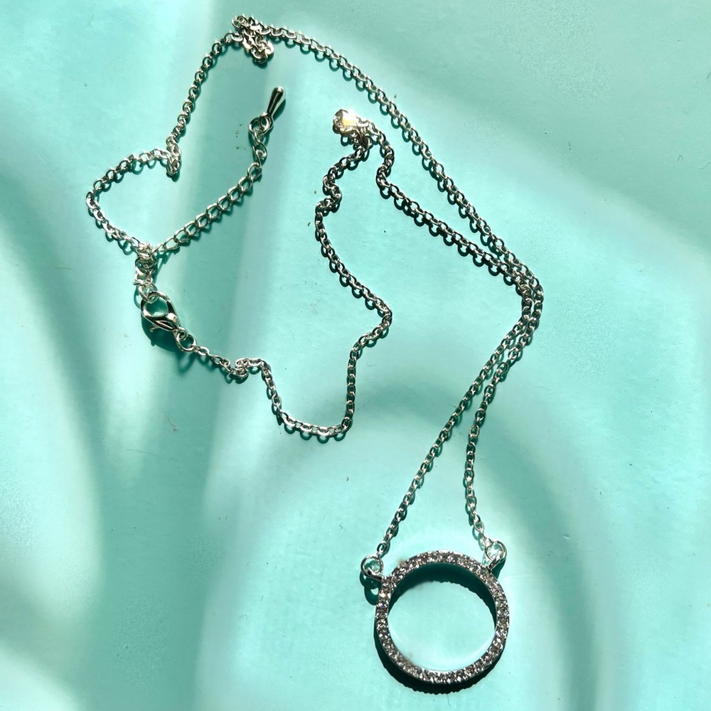 🧿NWT🧿Jewlr Circle of Light Halo Necklace / 10.5 in.